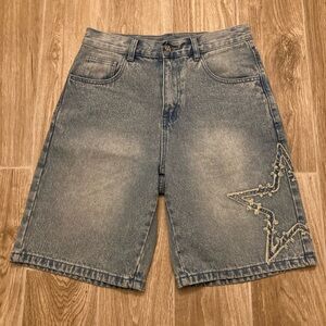 Star embroidered jorts